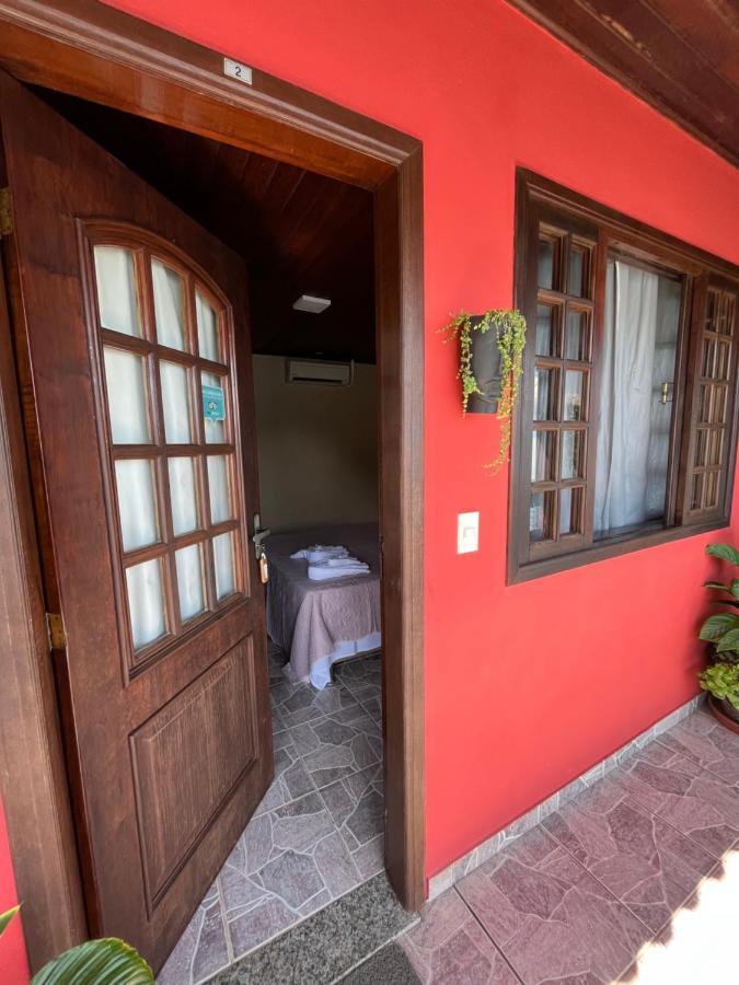Pousada Conves - Ilha Grande Praia de Araçatiba Kültér fotó