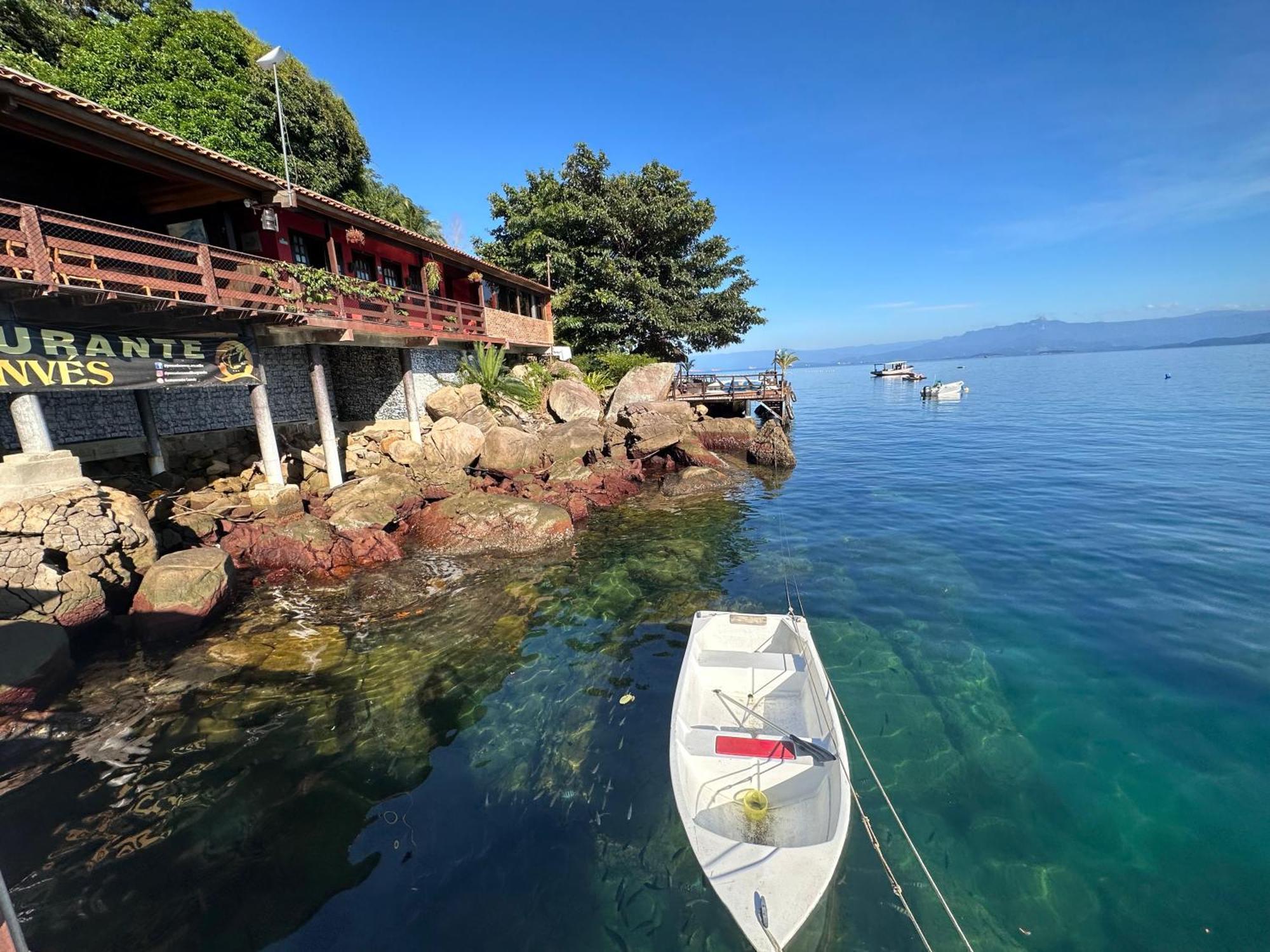 Pousada Conves - Ilha Grande Praia de Araçatiba Kültér fotó