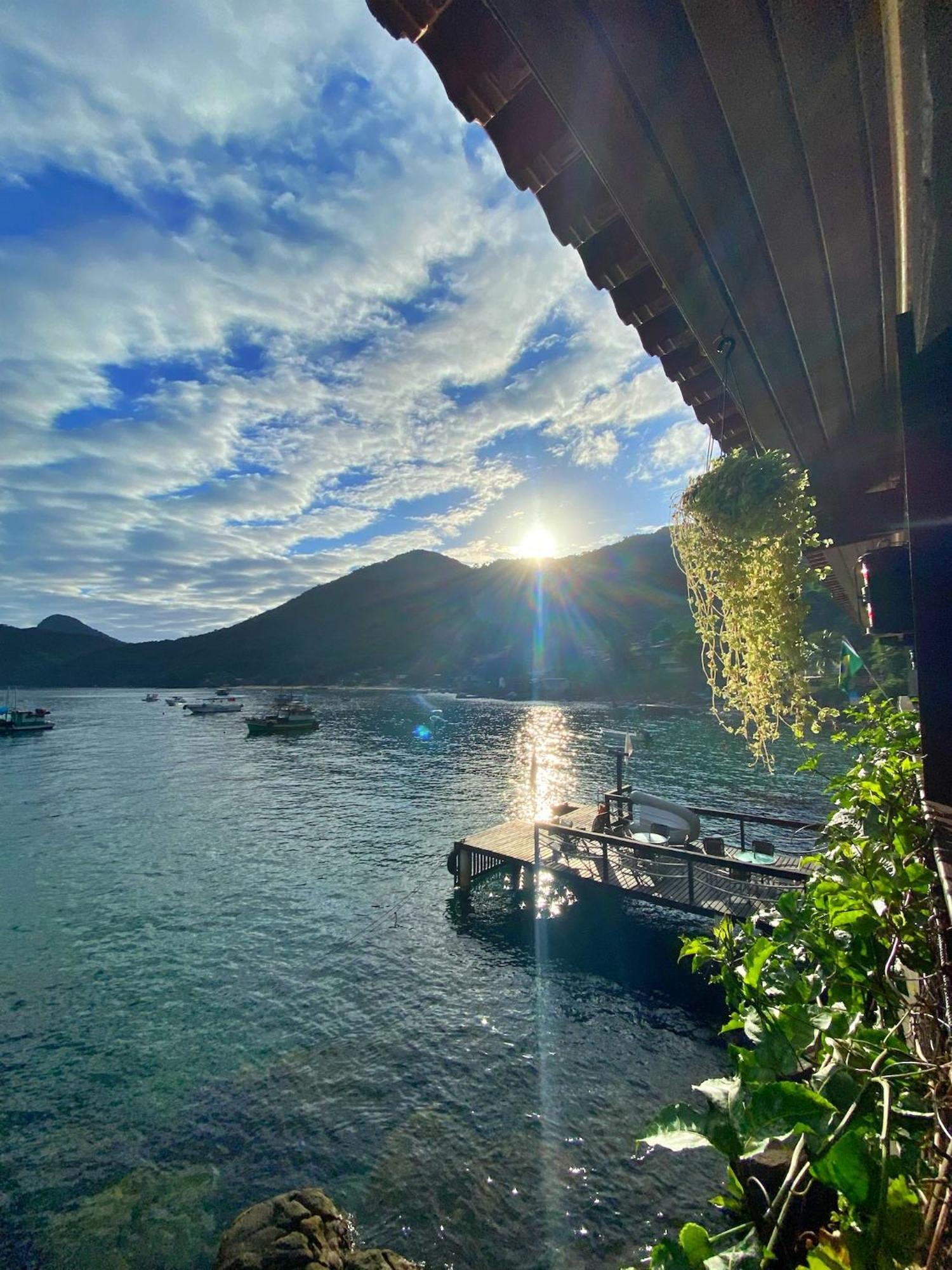 Pousada Conves - Ilha Grande Praia de Araçatiba Kültér fotó